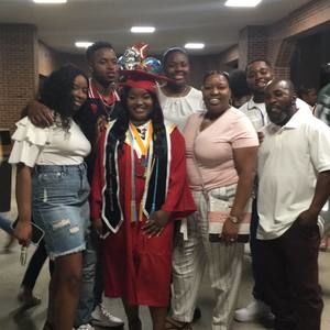 Meet your Posher, Halona